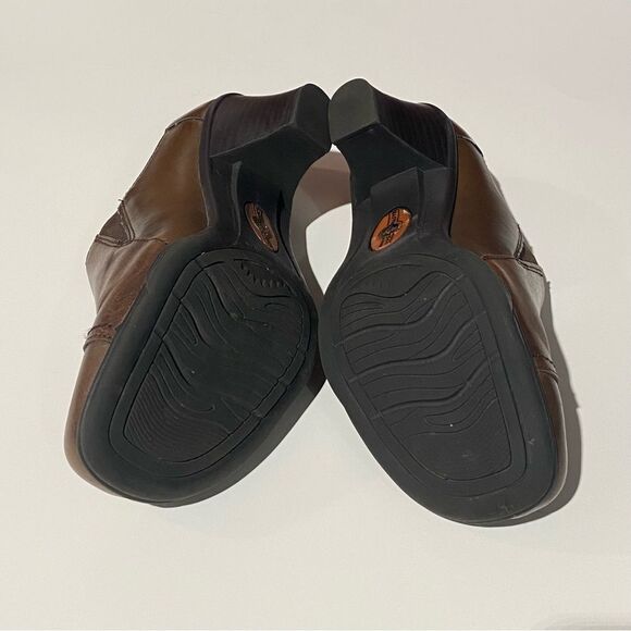 Earth Spirit Classics Leather Comfort Slip On Brown Booties Women's Size 7.5 - Picture 12 of 13